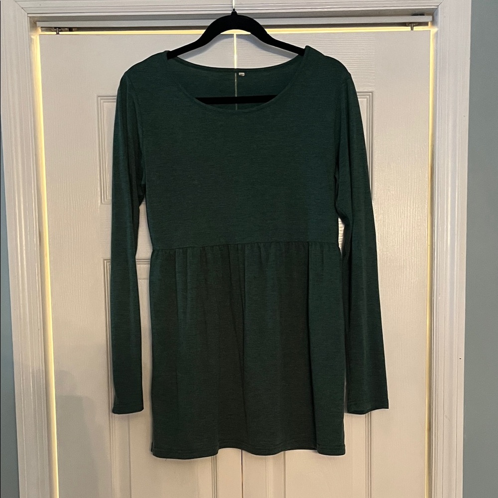 Green women’s maternity Long Sleeve